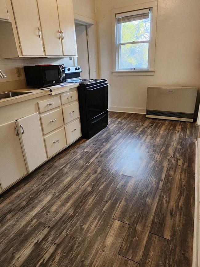 Photo - 407 Madison Ave Unit 3