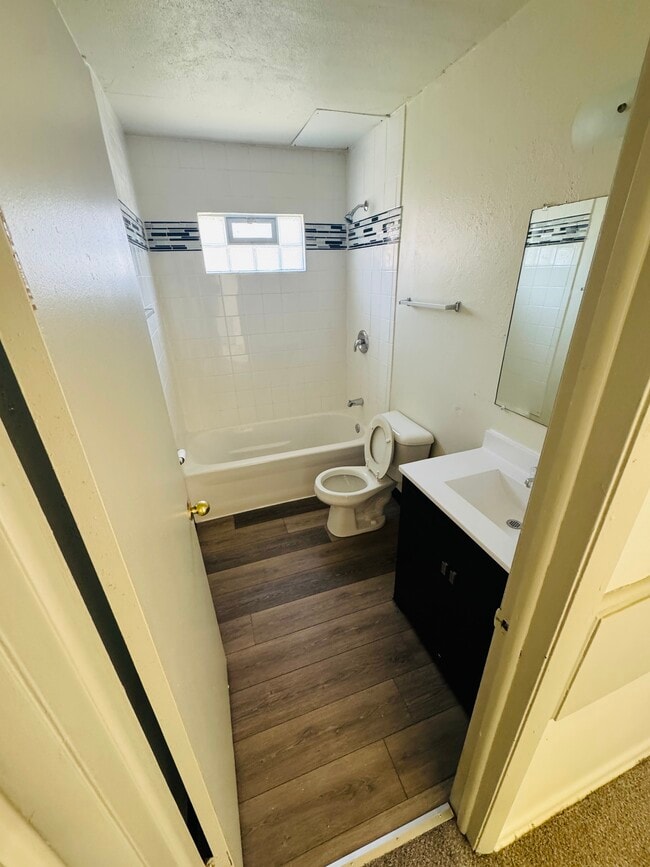 Photo - Pine Pointe Apartments