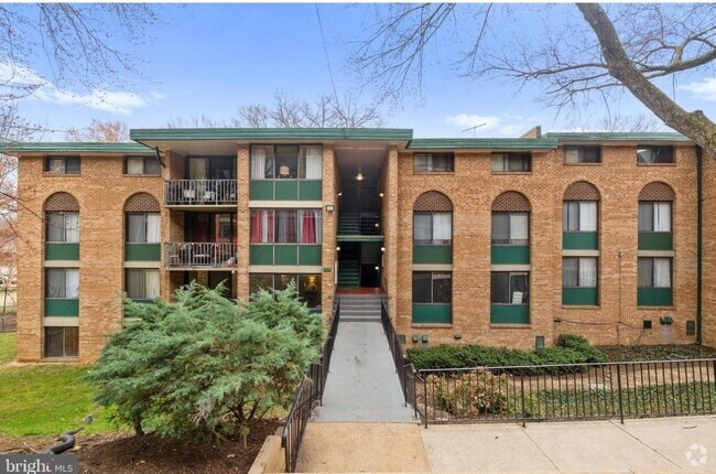 Building Photo - 509 N Armistead St Unit 302 Rental