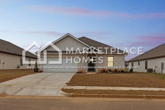Photo - 315 McHenry Dr House