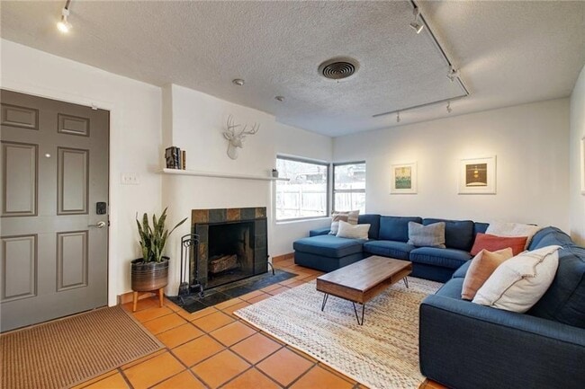 Photo - 3709 Vineland Dr