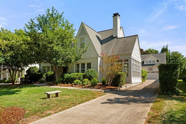 Photo - Luxury unfurnished 4BR/4.5BA Tudor in Belle Meade Links.