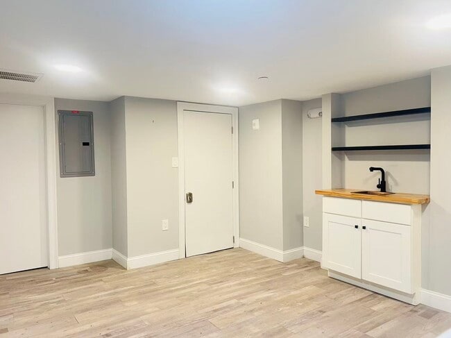 Photo - 19 Plymouth St Unit 1