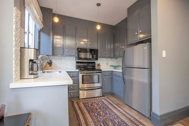 Photo - Marina Classic: Furnished 2 Bed/2 Bath. Unit 1