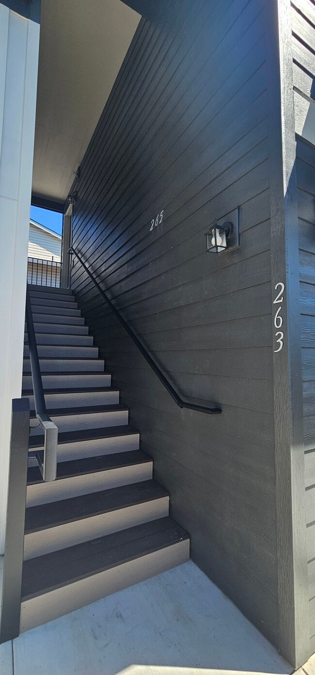 Photo - 275 Ipswich St Unit 261A