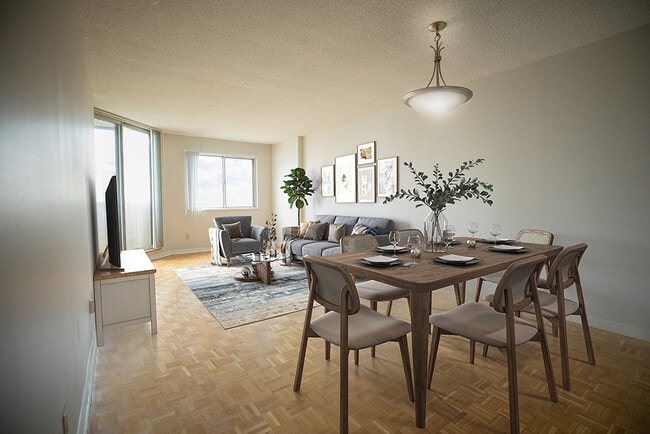 Photo - The Elmwoods