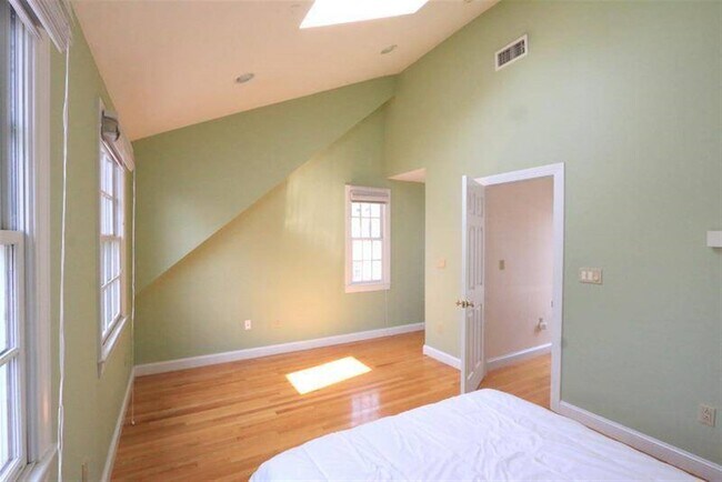 Photo - 86 Winter St