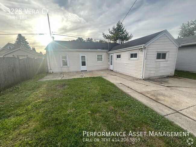 Building Photo - Charming 3-Bedroom Ranch in Mount Pleasant Rental