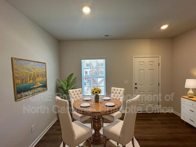 Photo - 1835 Autumn Mist Dr