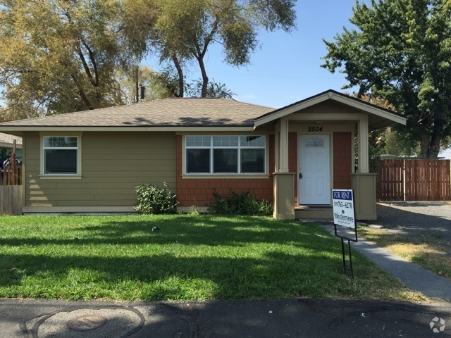 Building Photo - House with Fenced Backyard