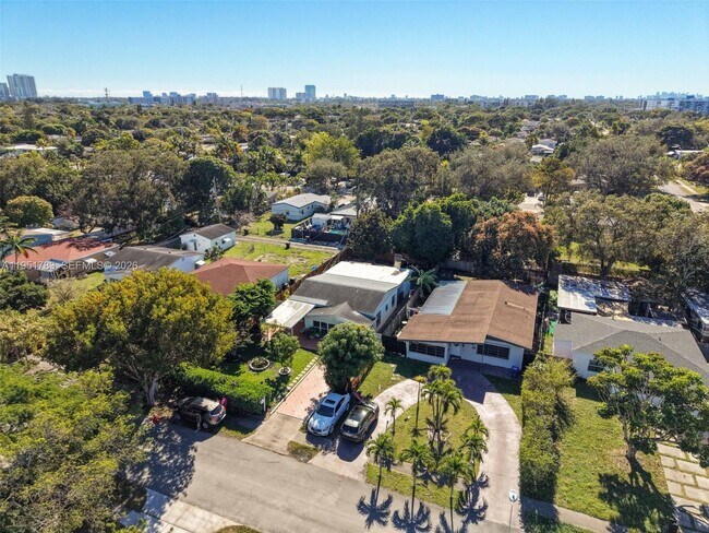 Photo - 1624 NE 175th St