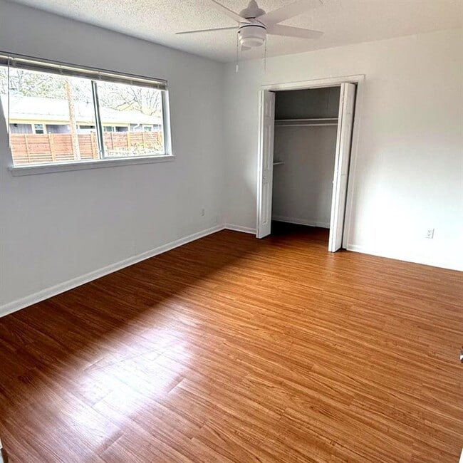 Photo - 2715 St Edwards Cir