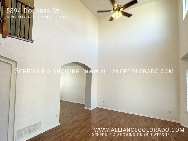 Photo - 5894 Dolores St