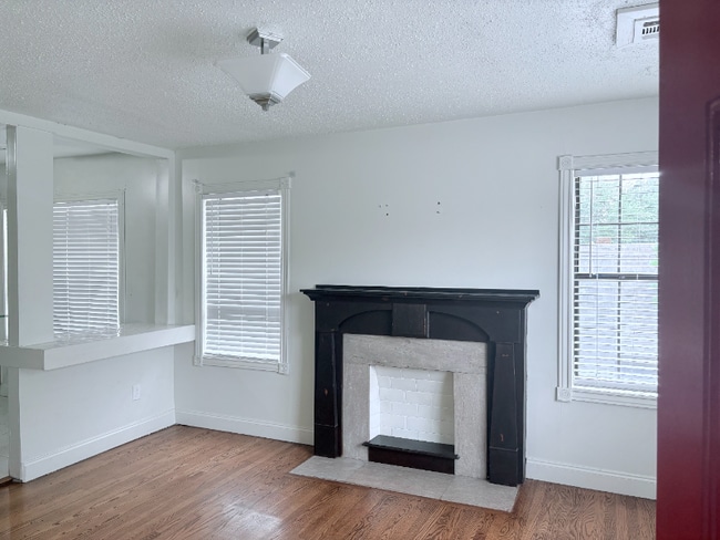 Photo - 2600 NW 12th St Unit 2