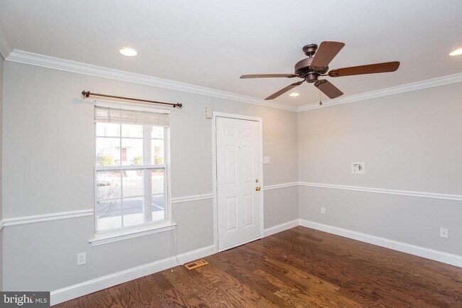 Photo - 3919 Captain Molly Cir