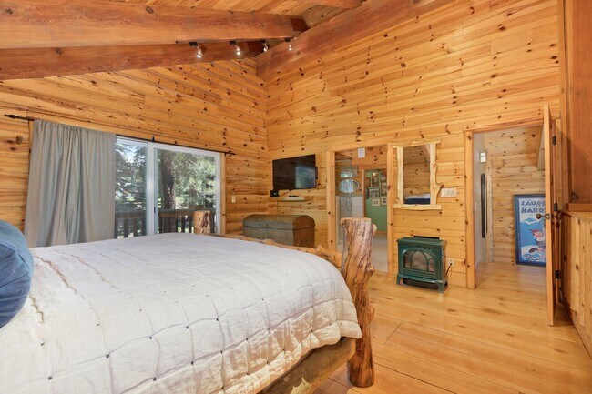 Photo - Winter Rental – $14,000/month (6-Month Lease)