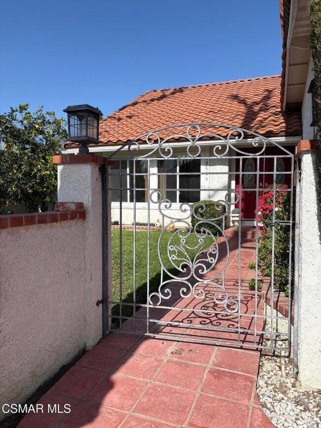 Photo - 28649 Acacia Glen St