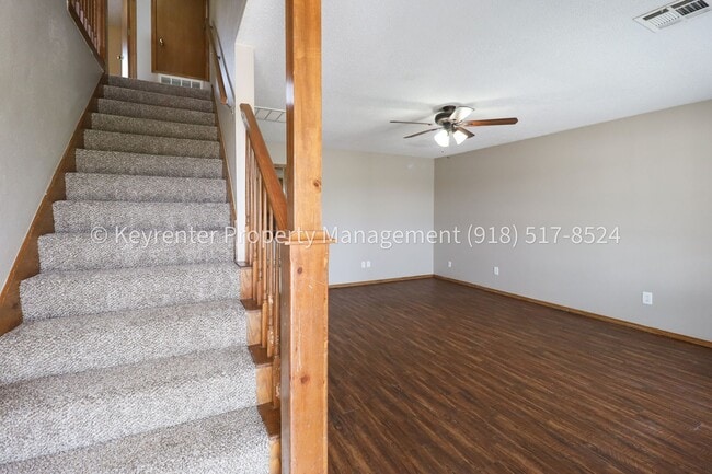 Photo - N Willow Dr Duplex Unit B