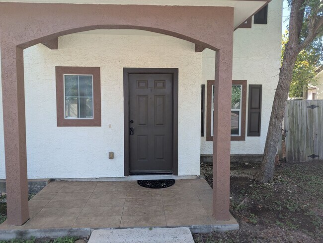 Photo - 5826 Grandwood Dr