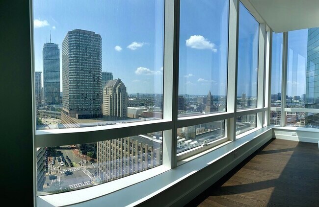 Photo - 436 Stuart St Unit 1612