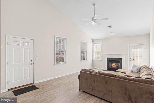 Photo - 1952 Limestone Dr