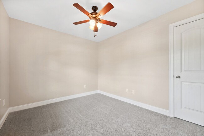 1359 Town Home Dr