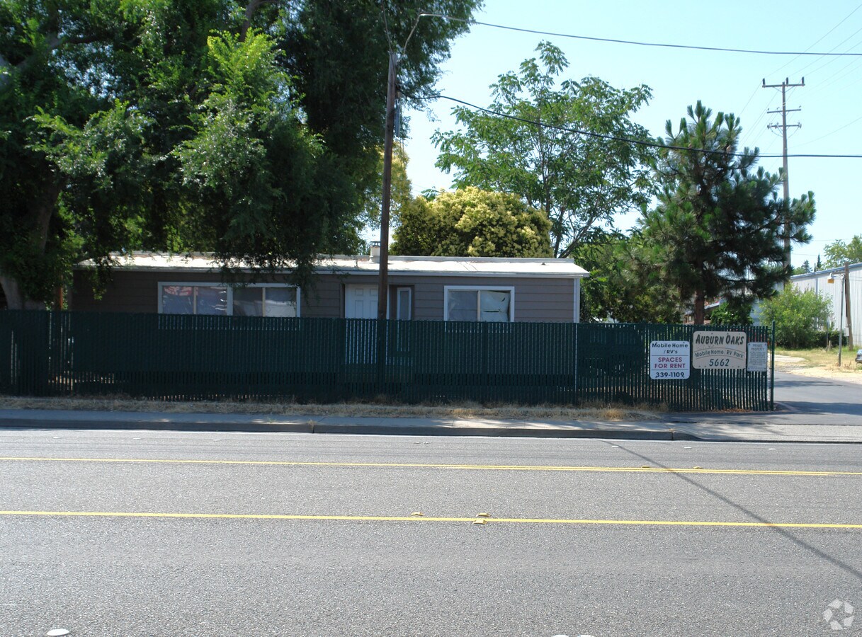 Photo - Auburn Oaks Mobile Home Park