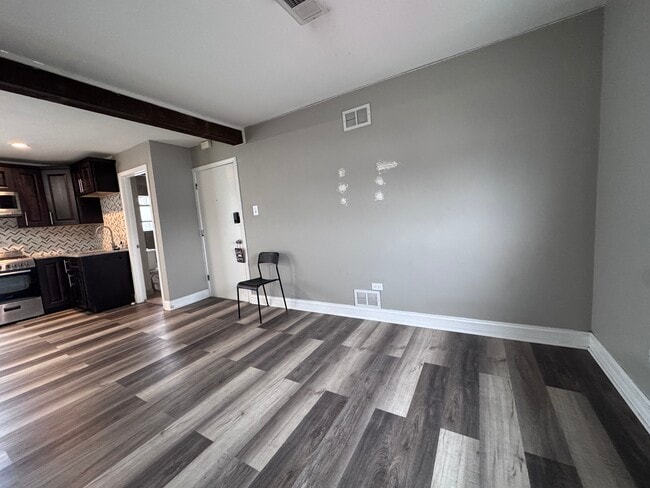 Living Room and setup for Big Screen TV - 9909 S Ridgeland Ave Unit 2N