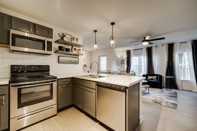 Photo - Brentwood Apartments