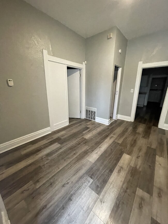 Photo - 117 E Streicher St