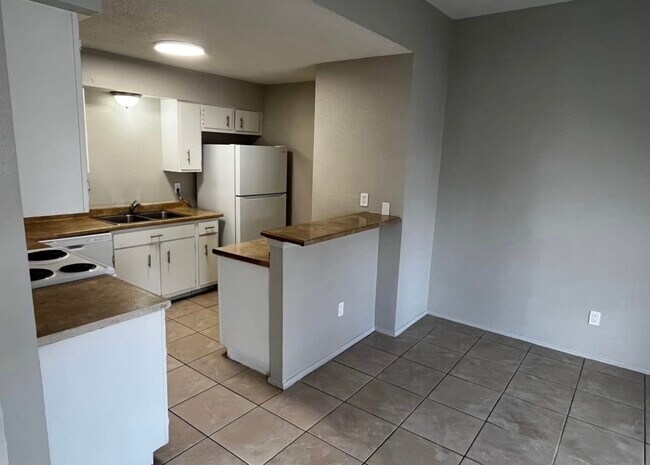 Photo - 12118 W Bellfort Ave Unidad C