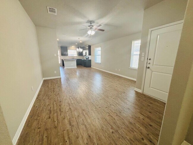 1309 Henry David Dr