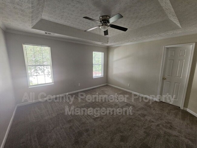 Photo - 4493 Bridle Ridge Way