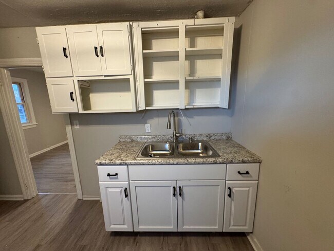 Photo - 117 W 30th St Unit DN -