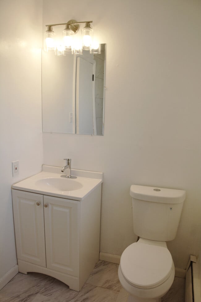 Photo - 2350 Baldwin Ave Unit 2350 Baldwin Ave Apt 2