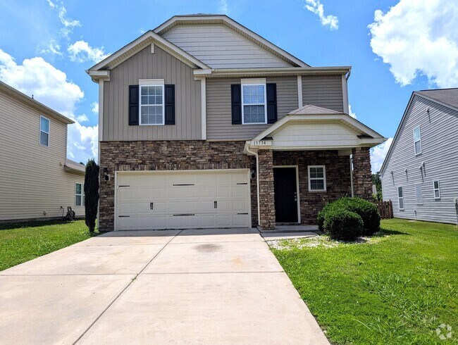 Building Photo - Pristine, move in ready Home located in th...