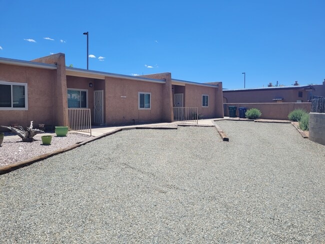 Building Photo - 1319 Pacheco Ct Unit c