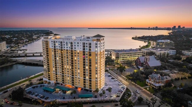 Building Photo - 345 Bayshore Blvd Unit 1407