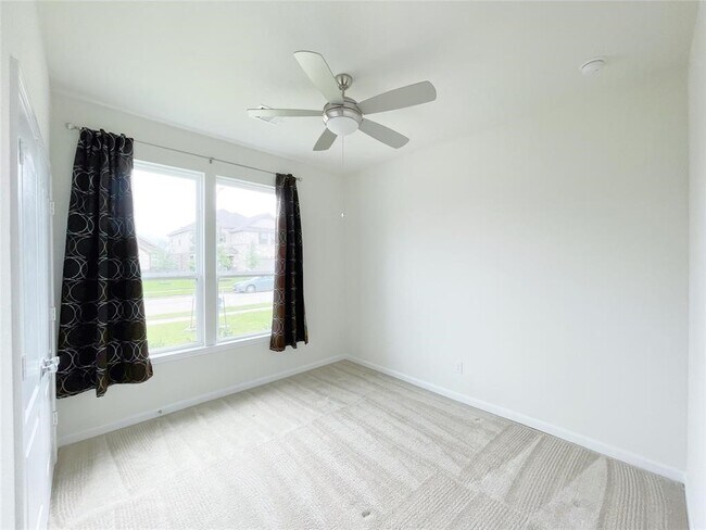 Photo - 28515 Buffalo Fork Ln