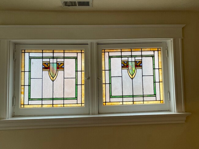 Photo - 6301 Cates Ave Unidad 2W