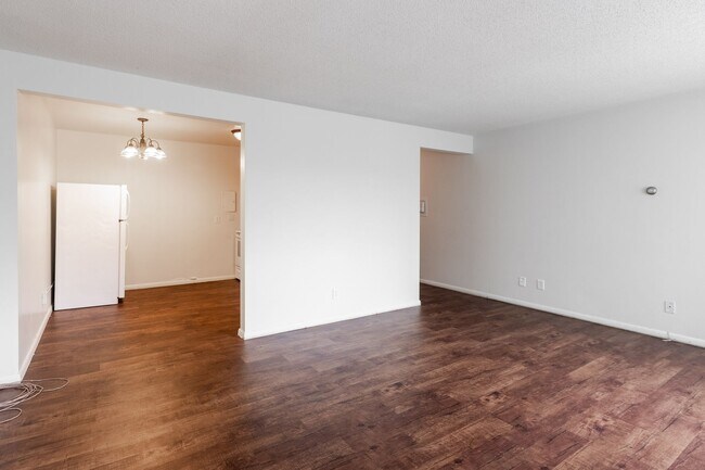 242 West Franklin Ave