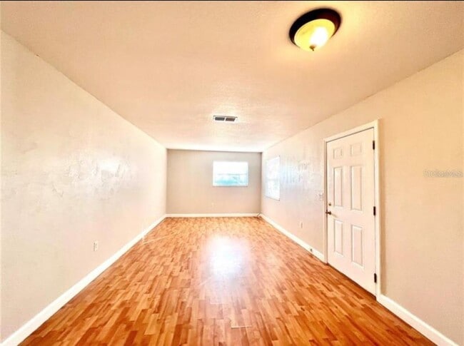 209 Ave B SE