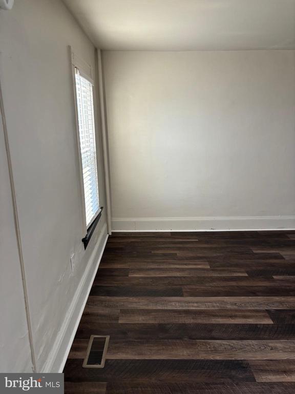 Photo - 747 S Lime St