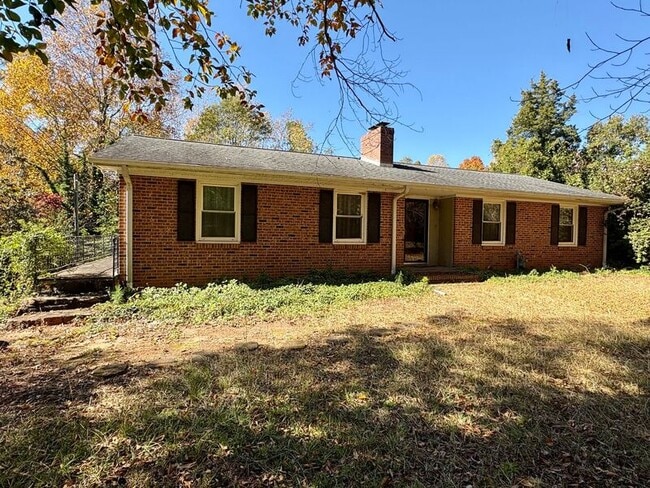 Photo - 1773 6 Mile Hwy