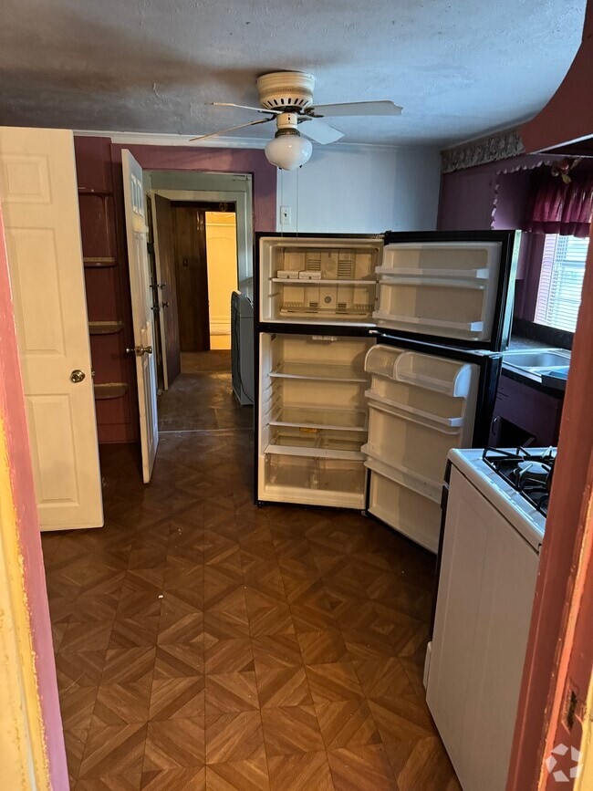 Building Photo - 1407 Winston St Rental
