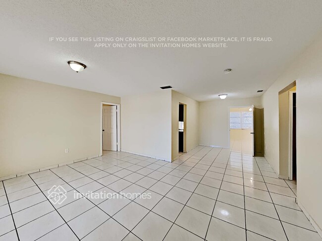 Photo - 8760 Johnson St