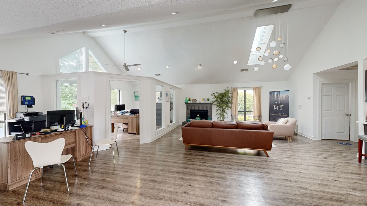 Photo - Waldan Pond Apartments