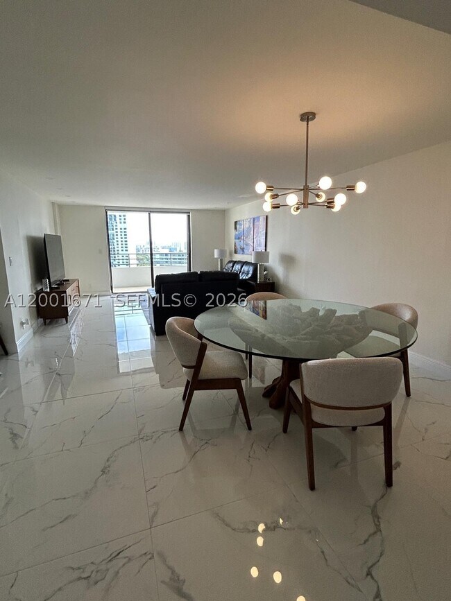 Photo - 2500 Parkview Dr Unit 1415