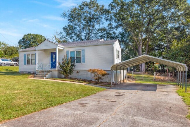 Photo - 1801 Crestridge Dr SE