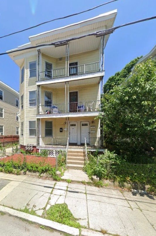 Building Photo - 107 Waltham St Unit 1